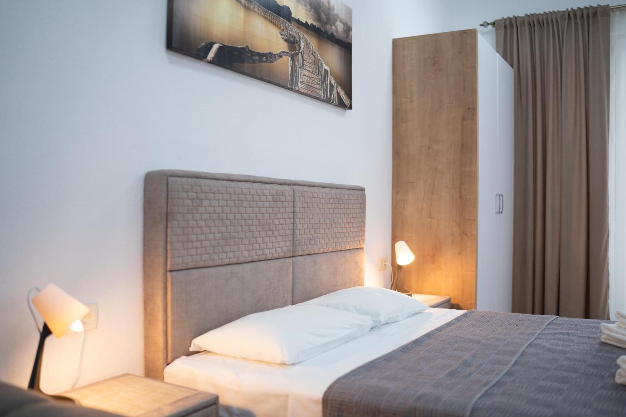 Dane Apartment Airport Podgorica Mitrovici  Extérieur photo